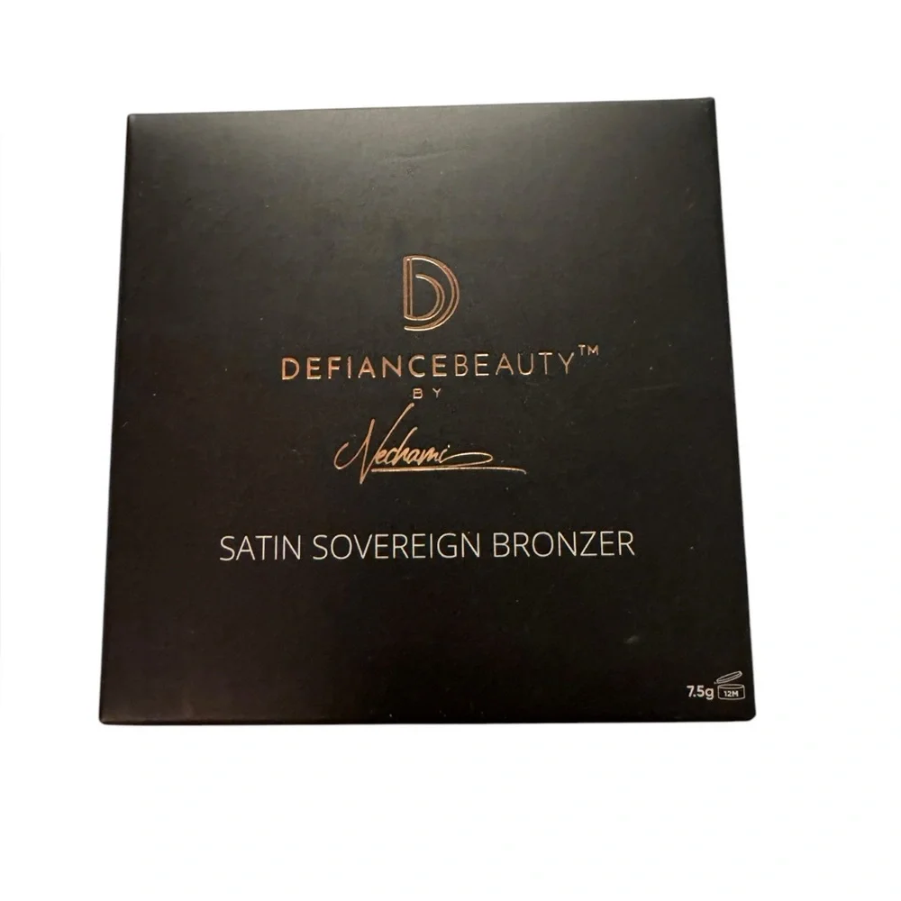 Defiance Beauty Satin Sovereign Bronzer